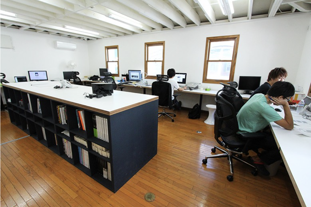 狭いオフィスをワンランク上の快適空間へ 開放感のあるオフィス作りのアイデア集 オフィス デザイン