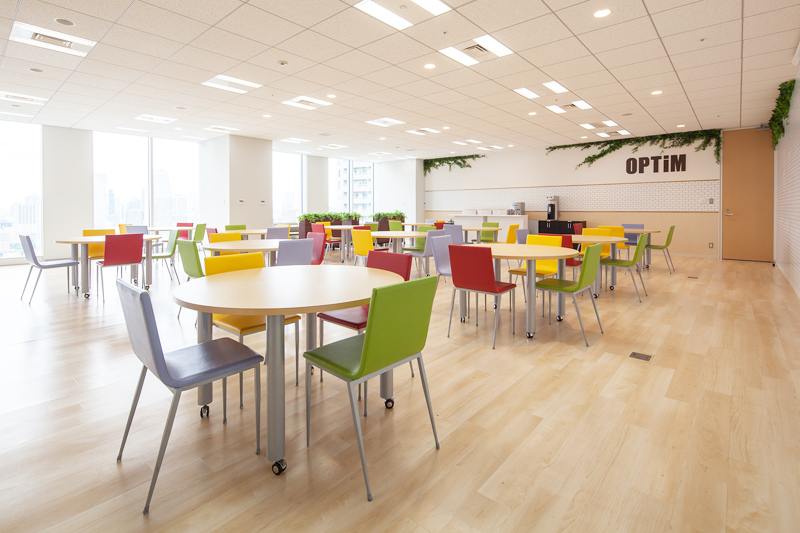 株式会社OPTiM様