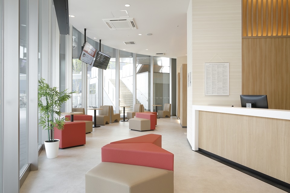 WILLER EXPRESS株式会社 様 バスステーション広島駅北口